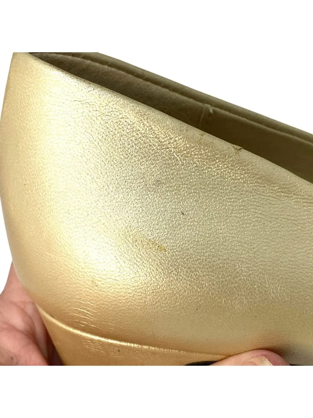 Etienne Aigner these sophisticated